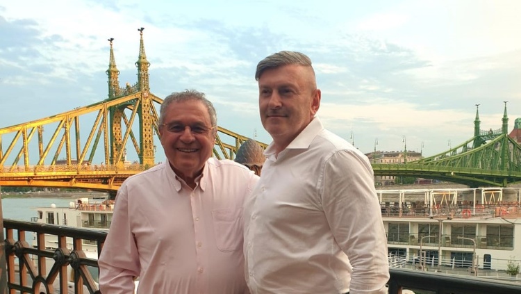 Dr. Joseph Shevel meets up with a GIMI alumni in Hungary